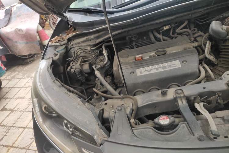 Used Honda CR-V 2012 2.4L four-wheel drive luxury version Engine Bay Right