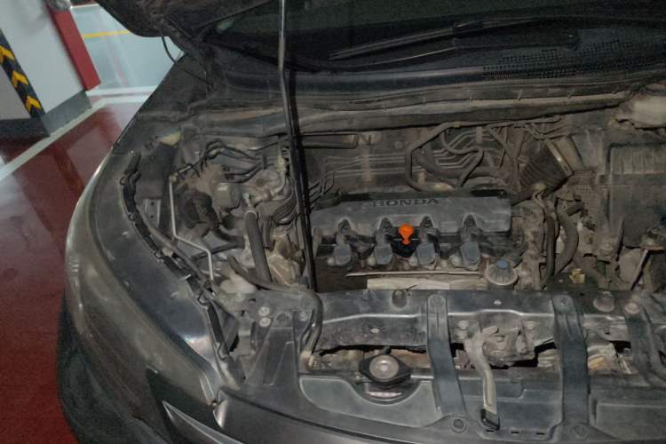 Used Honda CR-V 2012 2.0L two-wheel drive urban version Engine Bay Right