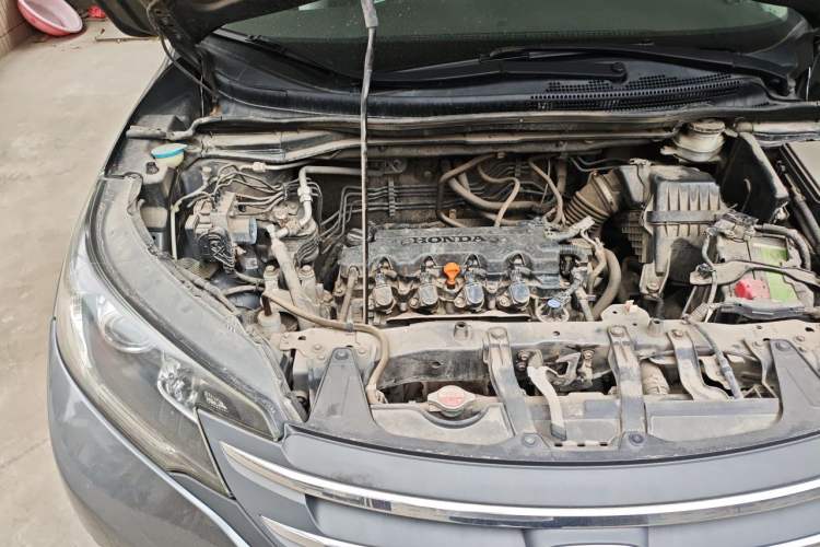 Used Honda CR-V 2012 2.0L two-wheel drive urban version Engine Bay Right