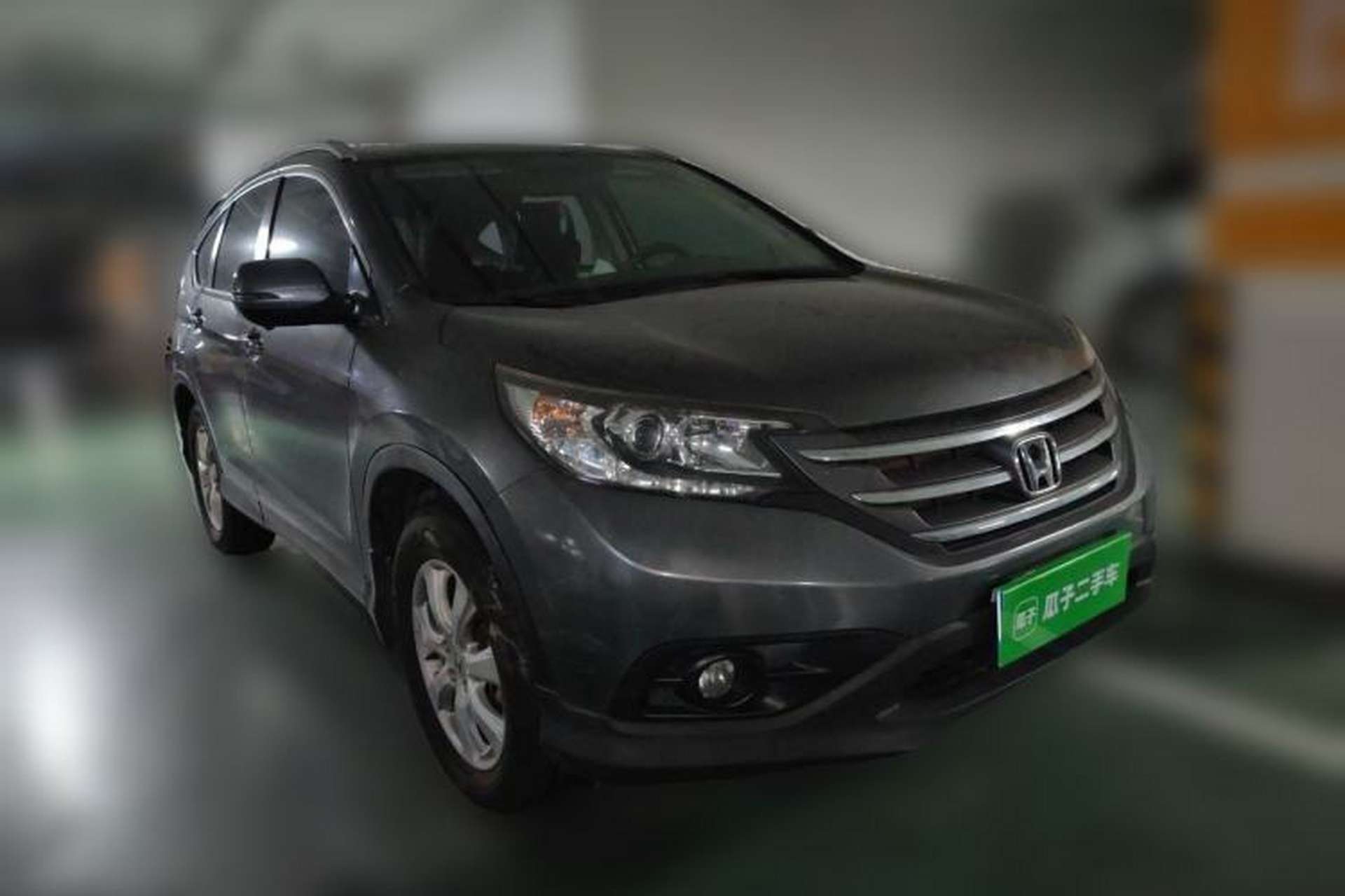 Used Honda CR-V 2012 2.0L two-wheel drive urban version Front Right 45 Deg