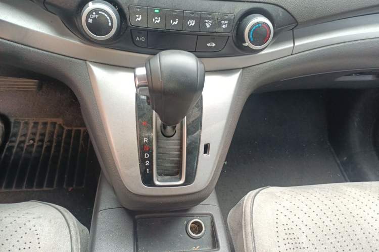 Used Honda CR-V 2012 2.0L two-wheel drive urban version Gear Lever