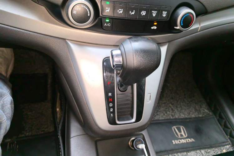 Used Honda CR-V 2012 2.0L two-wheel drive urban version Gear Lever
