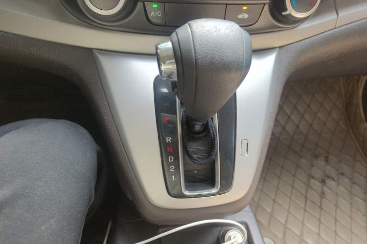 Used Honda CR-V 2012 2.0L two-wheel drive urban version Gear Lever