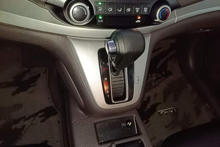 Used Honda CR-V 2012 2.0L two-wheel drive urban version Gear Lever
