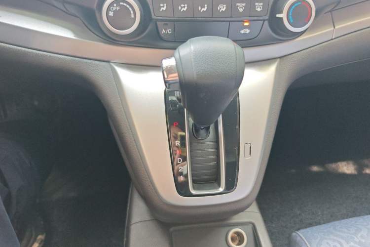 Used Honda CR-V 2012 2.0L two-wheel drive urban version Gear Lever