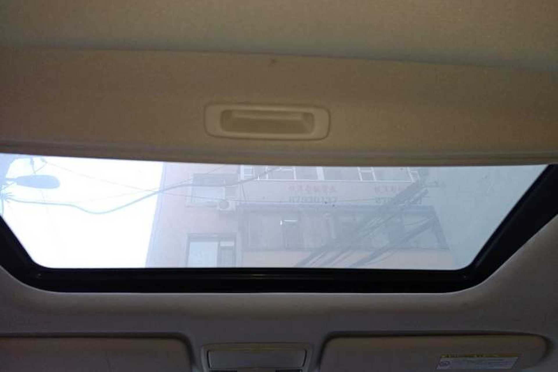 Used Honda CR-V 2012 2.4L Four-Wheel Drive Prestige Navigation Edition Headliner