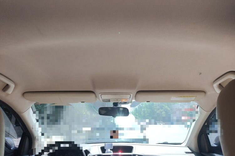 Used Honda CR-V 2012 2.0L two-wheel drive urban version Headliner