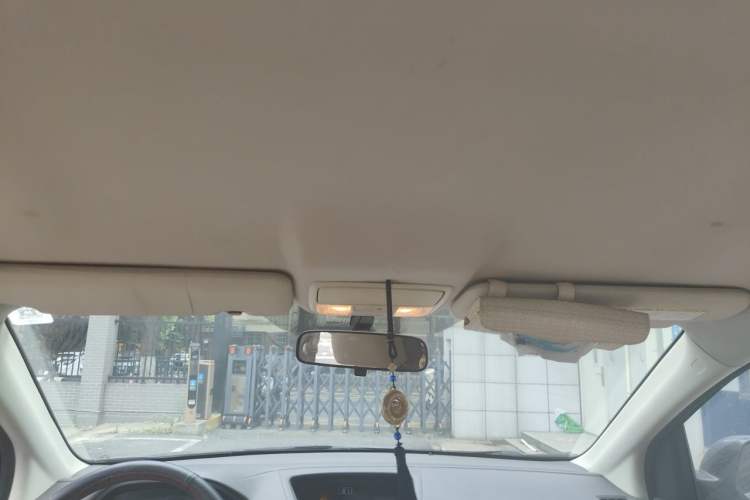 Used Honda CR-V 2012 2.0L two-wheel drive urban version Headliner