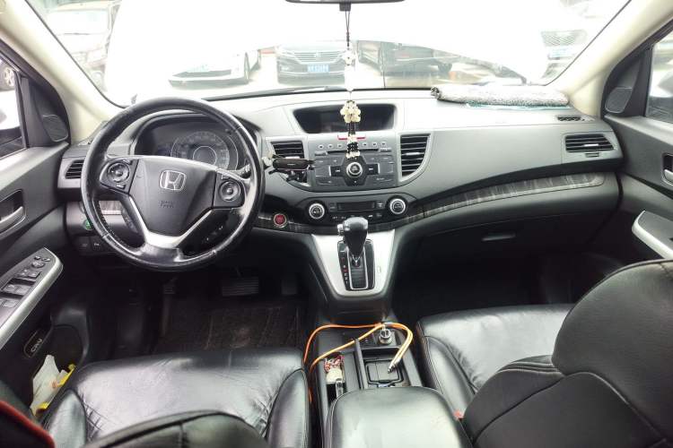 Used Honda CR-V 2012 2.4L Four-wheel Drive Prestige Edition Interior 2