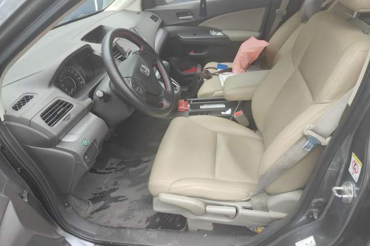 Used Honda CR-V 2012 2.0L two-wheel drive urban version Left Front Seat
