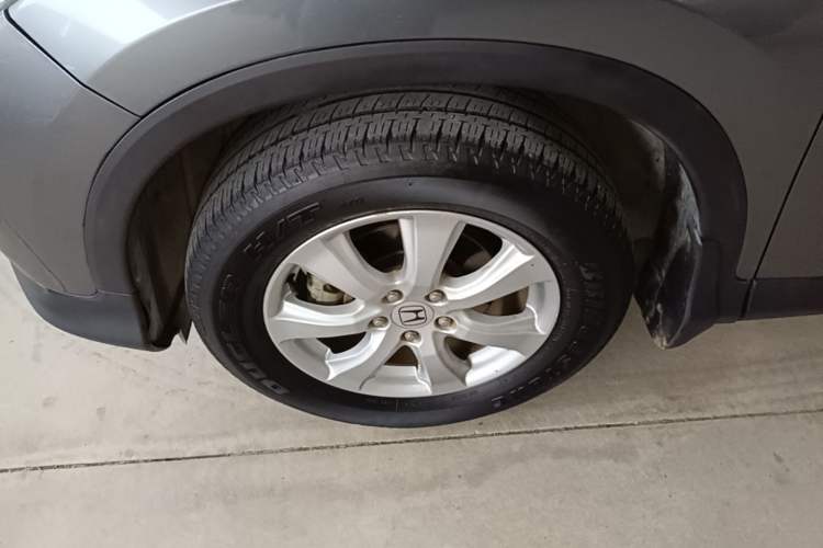 Used Honda CR-V 2012 2.0L two-wheel drive urban version Left Front Wheel Hub