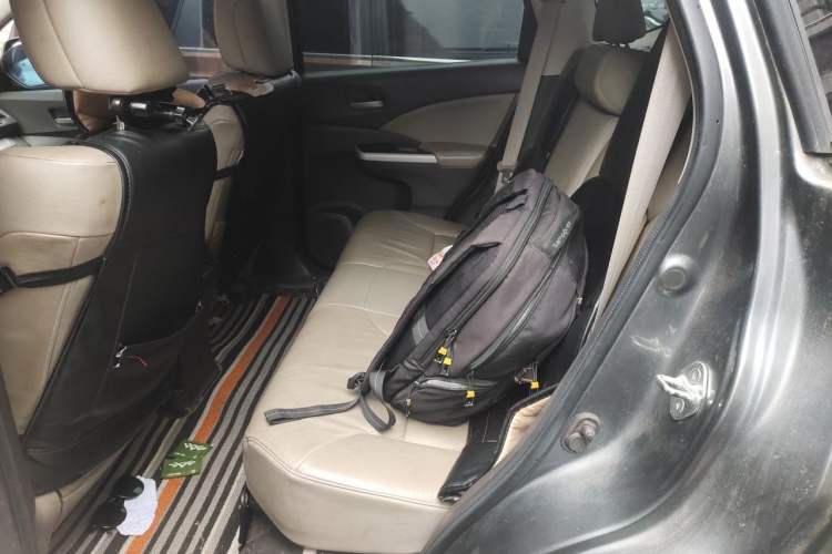 Used Honda CR-V 2012 2.4L four-wheel drive luxury version Left Rear Seat