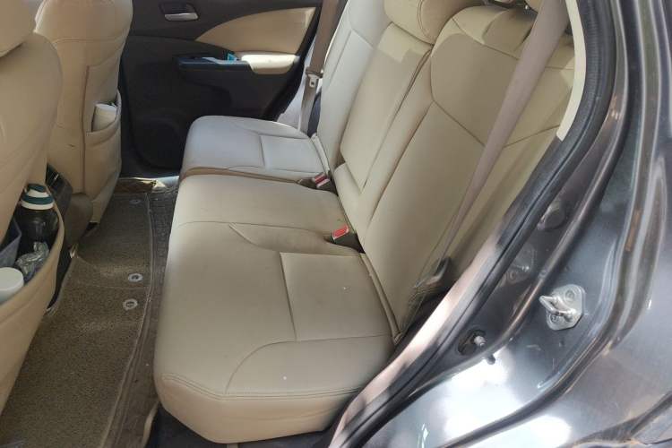 Used Honda CR-V 2012 2.0L two-wheel drive urban version Left Rear Seat