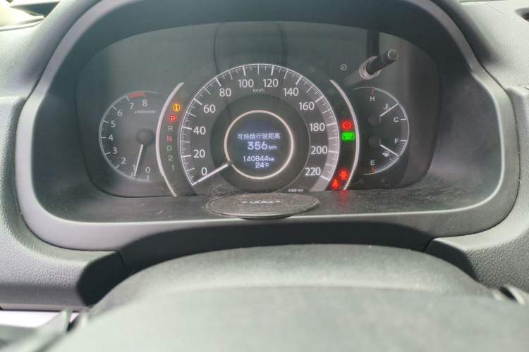 Used Honda CR-V 2012 2.4L four-wheel drive luxury version Odometer Close Up