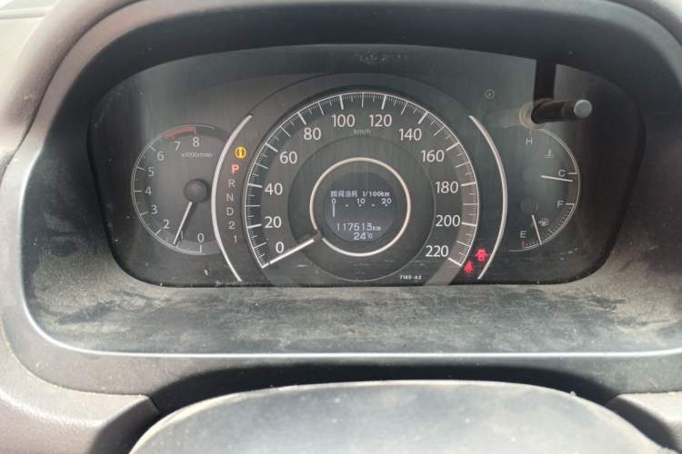 Used Honda CR-V 2012 2.0L two-wheel drive urban version Odometer Close Up