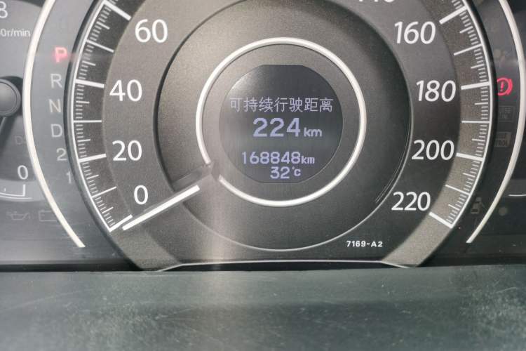 Used Honda CR-V 2012 2.4L four-wheel drive luxury version Odometer Close Up