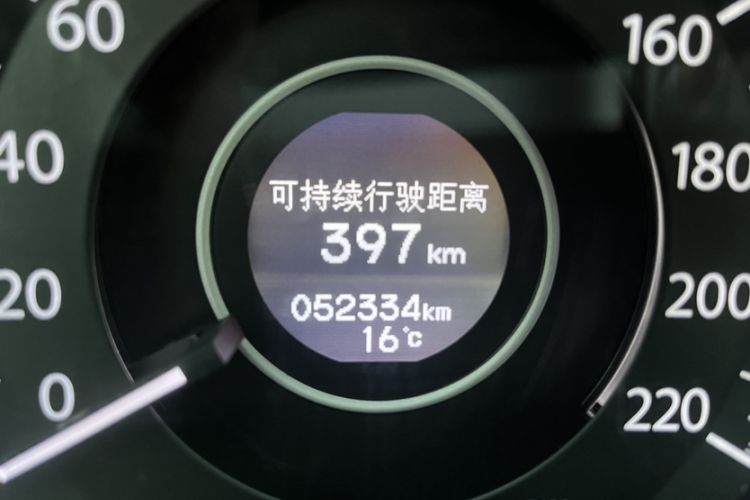 Used Honda CR-V 2012 2.0L two-wheel drive urban version Odometer Close Up