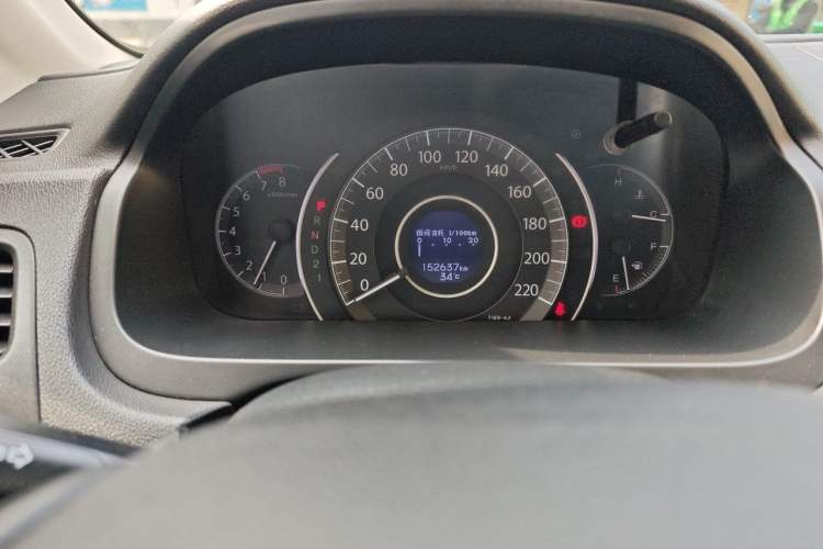 Used Honda CR-V 2012 2.4L four-wheel drive luxury version Odometer Close Up
