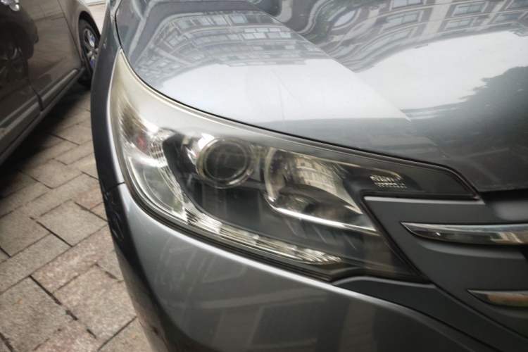 Used Honda CR-V 2012 2.4L four-wheel drive luxury version Right Front Headlight