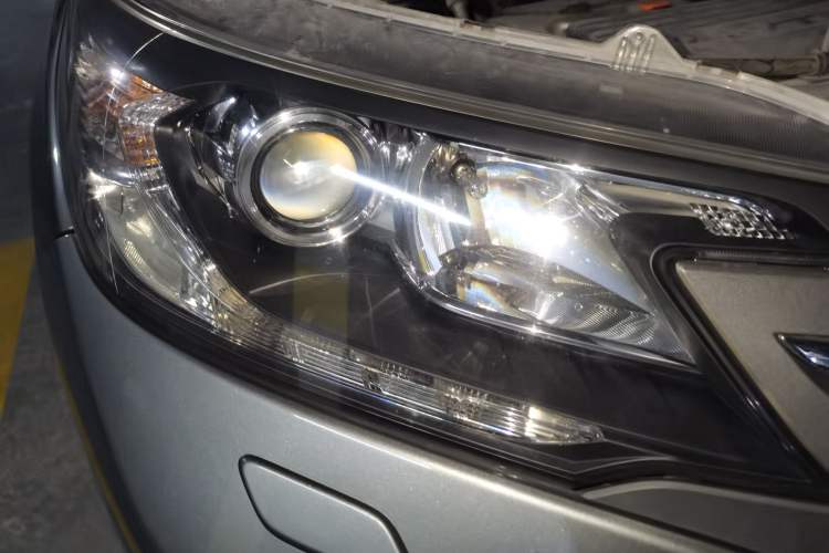 Used Honda CR-V 2012 2.4L Four-wheel Drive Prestige Edition Right Front Headlight