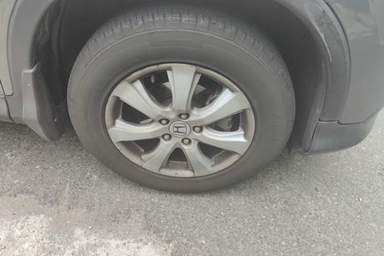 Used Honda CR-V 2012 2.0L two-wheel drive urban version Right Front Wheel Hub
