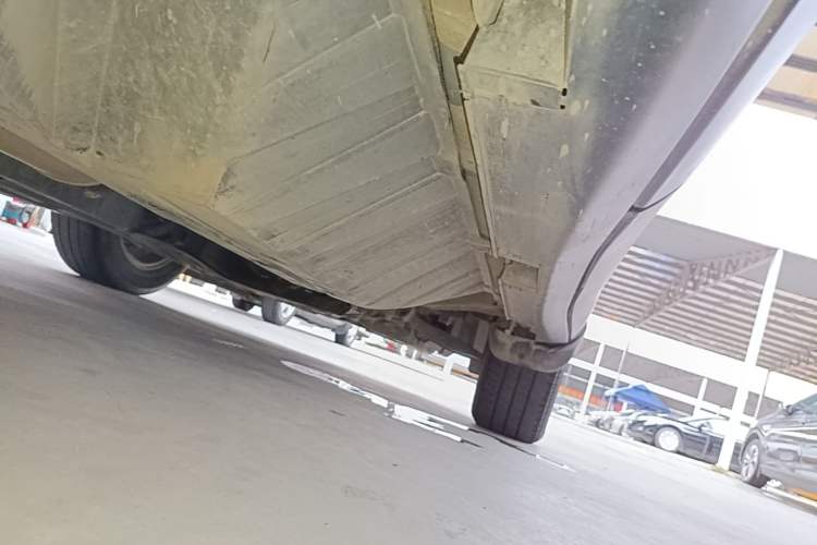 Used Honda CR-V 2012 2.0L two-wheel drive urban version Right Side Sill