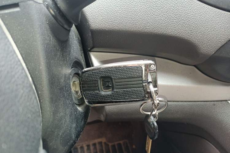 Used Honda CR-V 2012 2.0L two-wheel drive urban version Vehicle Key