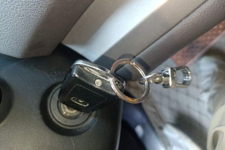 Used Honda CR-V 2012 2.0L two-wheel drive urban version Vehicle Key