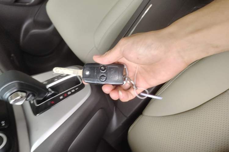 Used Honda CR-V 2012 2.0L two-wheel drive urban version Vehicle Key