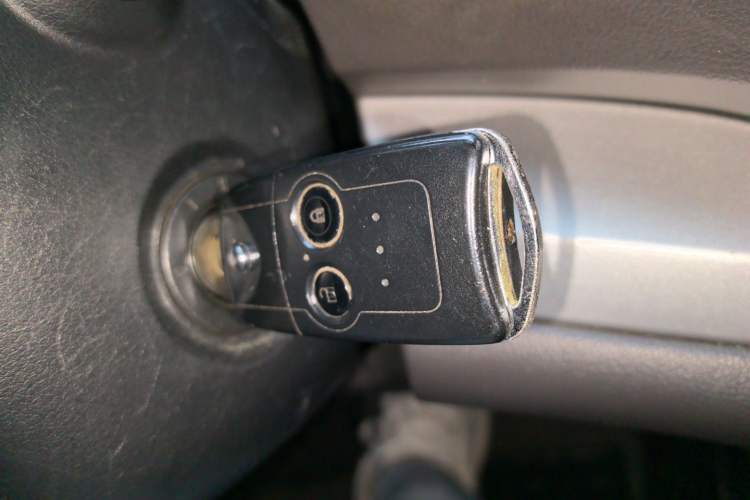 Used Honda CR-V 2012 2.0L two-wheel drive urban version Vehicle Key