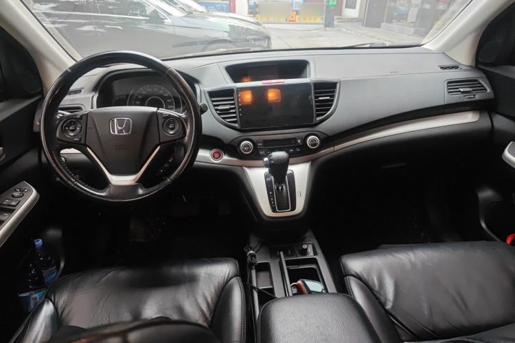 Used Honda CR-V 2012 2.4L four-wheel drive luxury version Center Console
