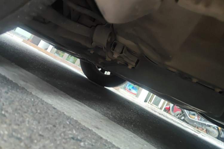 Used Honda CR-V 2012 2.4L four-wheel drive luxury version Chassis Front Left