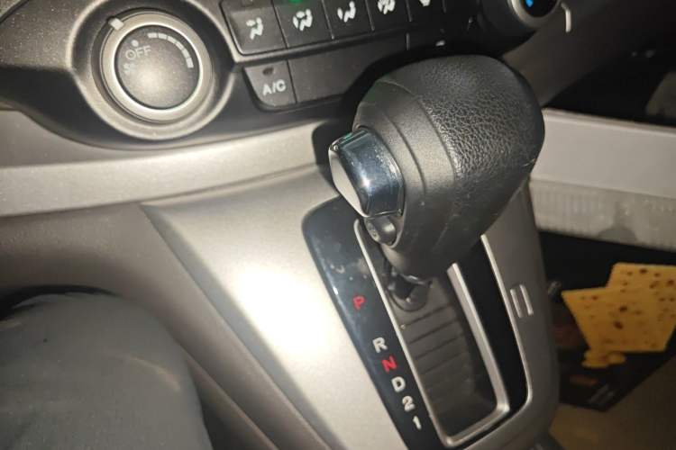Used Honda CR-V 2012 2.0L two-wheel drive urban version Gear Lever