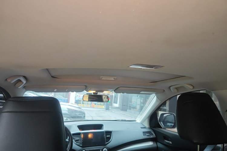 Used Honda CR-V 2012 2.4L four-wheel drive luxury version Headliner