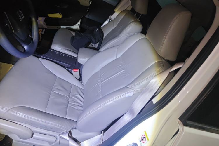 Used Honda CR-V 2012 2.0L two-wheel drive urban version Left Front Seat