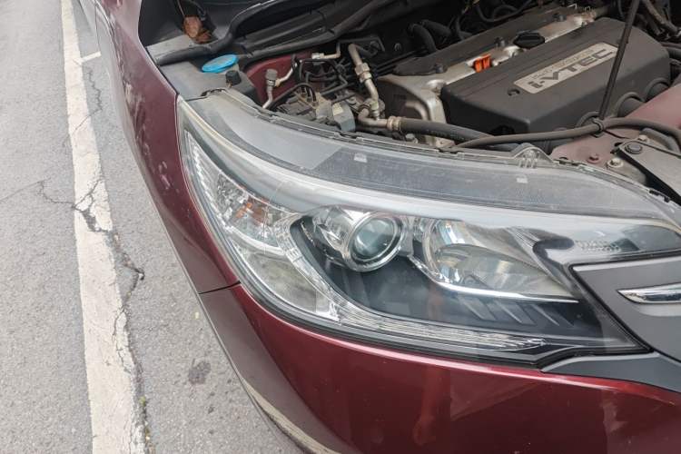 Used Honda CR-V 2012 2.4L four-wheel drive luxury version Right Front Headlight