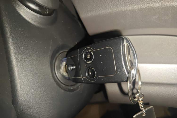 Used Honda CR-V 2012 2.0L two-wheel drive urban version Vehicle Key