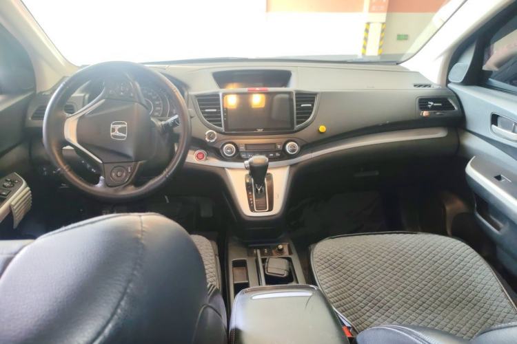 Used Honda CR-V 2012 2.4L four-wheel drive luxury version Center Console