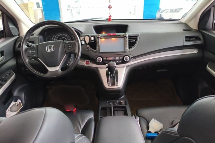 Used Honda CR-V 2012 2.4L four-wheel drive luxury version Center Console