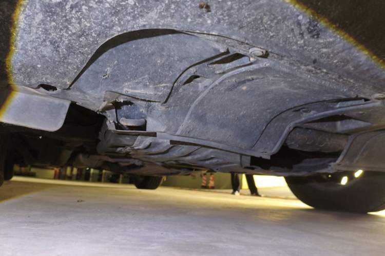Used Honda CR-V 2012 2.4L four-wheel drive luxury version Chassis Front