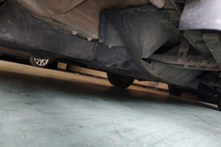 Used Honda CR-V 2012 2.4L four-wheel drive luxury version Chassis Front Left
