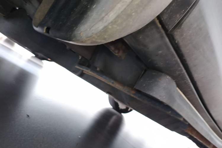 Used Honda CR-V 2012 2.4L four-wheel drive luxury version Chassis Front Left