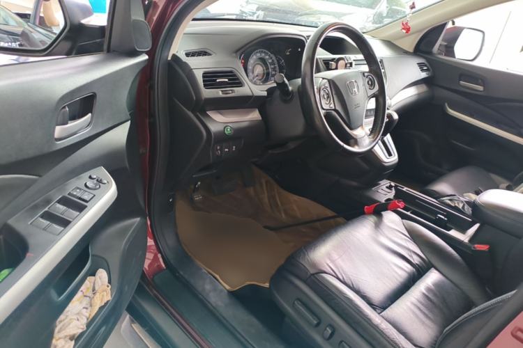 Used Honda CR-V 2012 2.4L four-wheel drive luxury version Driver Seat