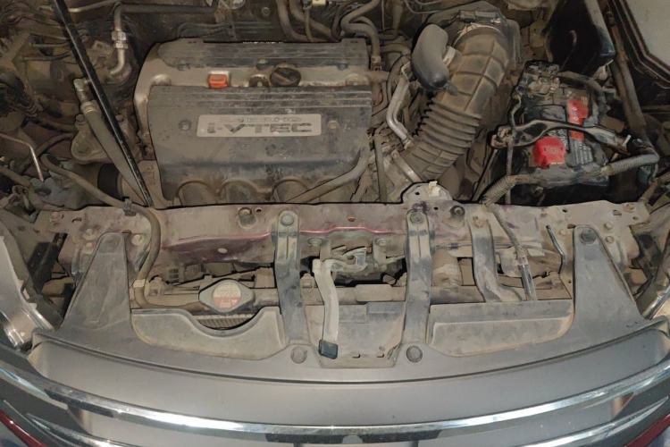 Used Honda CR-V 2012 2.4L four-wheel drive luxury version Engine Bay
