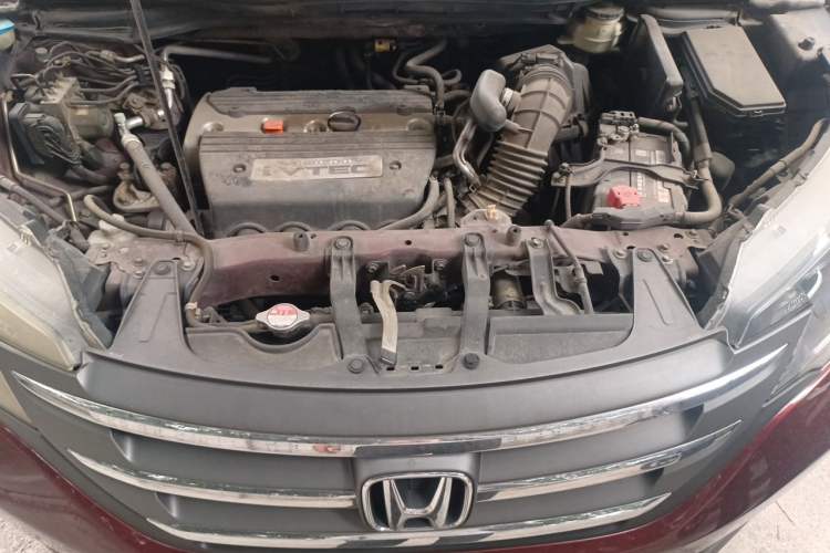 Used Honda CR-V 2012 2.4L four-wheel drive luxury version Engine Bay