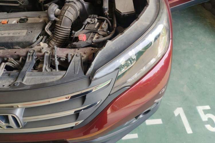 Used Honda CR-V 2012 2.4L four-wheel drive luxury version Engine Bay Left