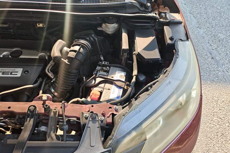 Used Honda CR-V 2012 2.4L four-wheel drive luxury version Engine Bay Left