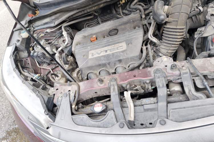 Used Honda CR-V 2012 2.4L four-wheel drive luxury version Engine Bay Right