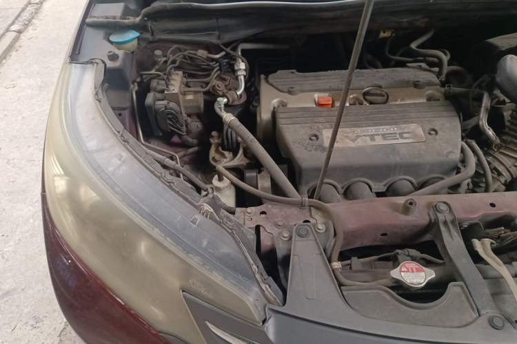 Used Honda CR-V 2012 2.4L four-wheel drive luxury version Engine Bay Right