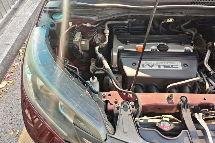Used Honda CR-V 2012 2.4L four-wheel drive luxury version Engine Bay Right